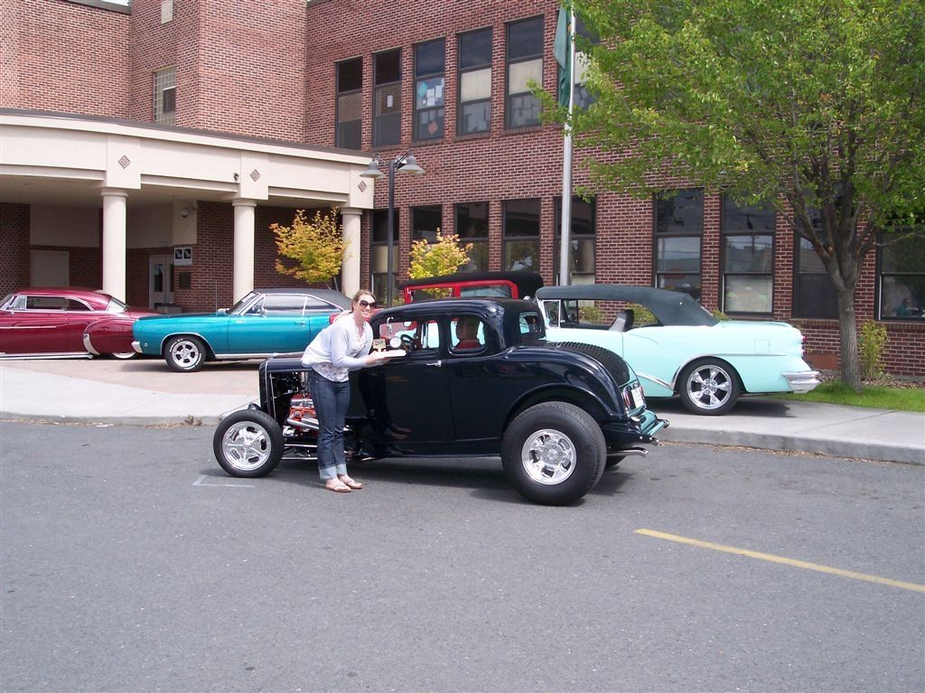 1932 Ford 5 Window Coupe - John & Sheila