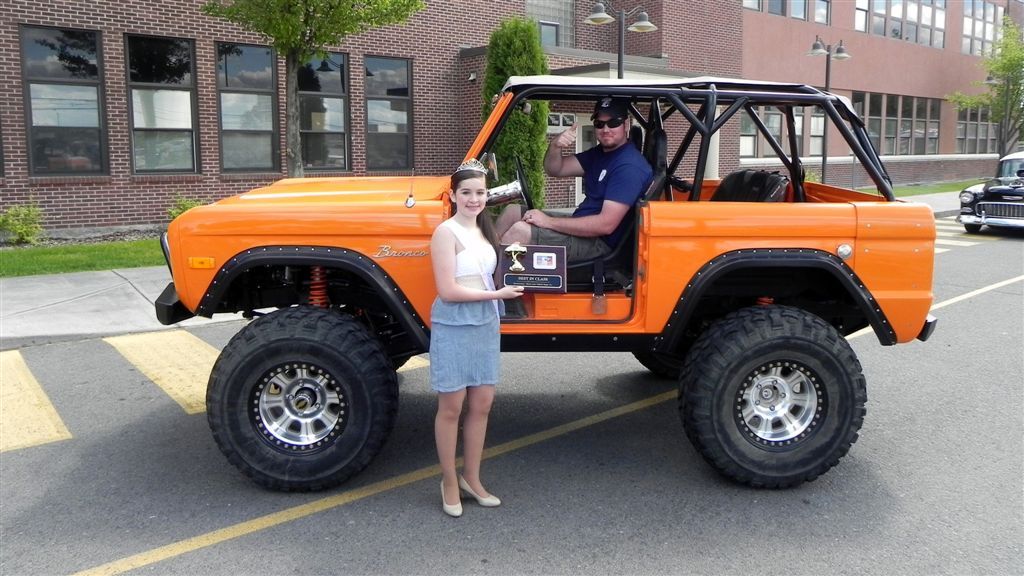 1973 Ford Bronco - 4x4 Class