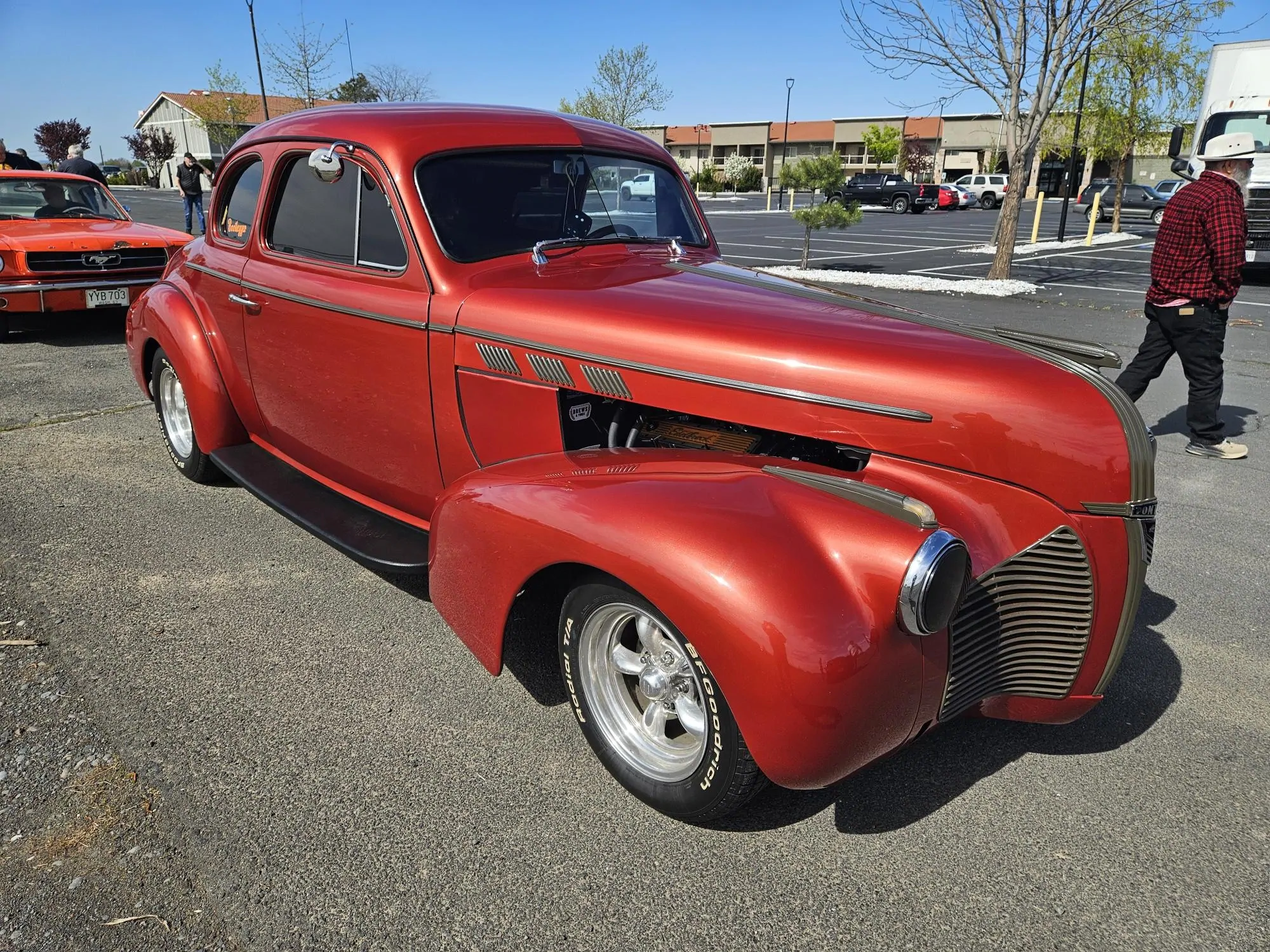 Warren Strader - 1940 Pontiac 2 Door